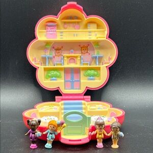 Vintage Polly Pocket toy Mr Fry's Restaurant Bluebird + 1 character (1 – La Roue du Passé